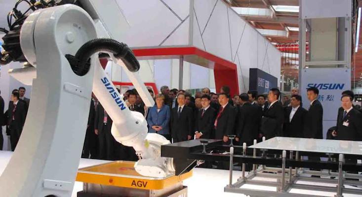 Imagen sobre Robots Industriales vs Robots colaborativos