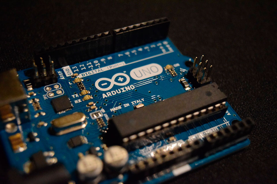 Qué es Arduino y cómo puedo usarlo en la industria - Logicbus