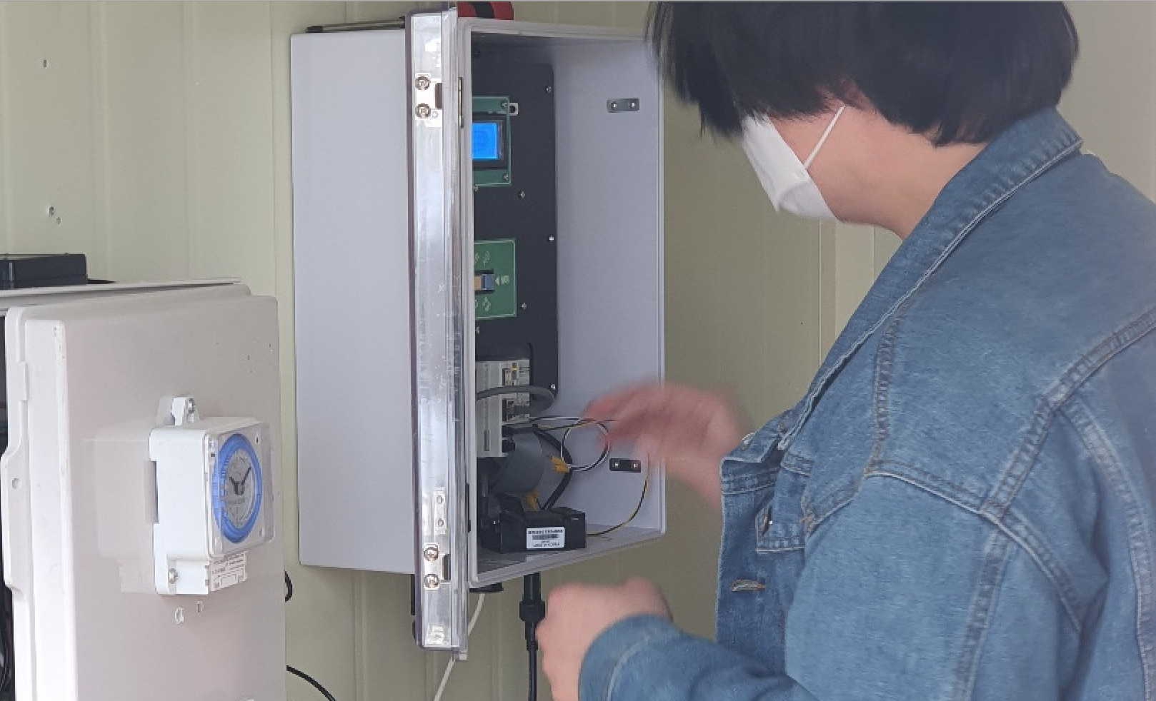 La necesidad de la intervención humana disminuye de manera bastante notable con una instalación adecuada.